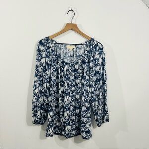 MICHAEL Michael Korrs 3/4 Scrunch Sleeve White And Blue Scoop Neck Casual Top XL